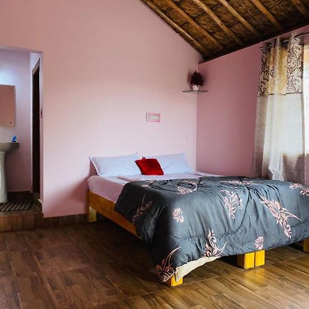 Prajwal Home Stay Хампи Экстерьер фото