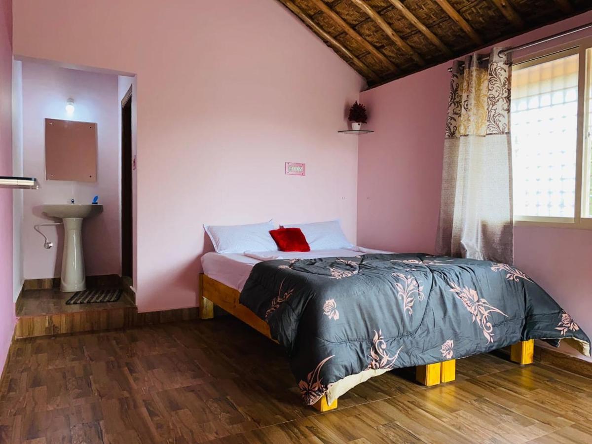 Prajwal Home Stay Хампи Экстерьер фото