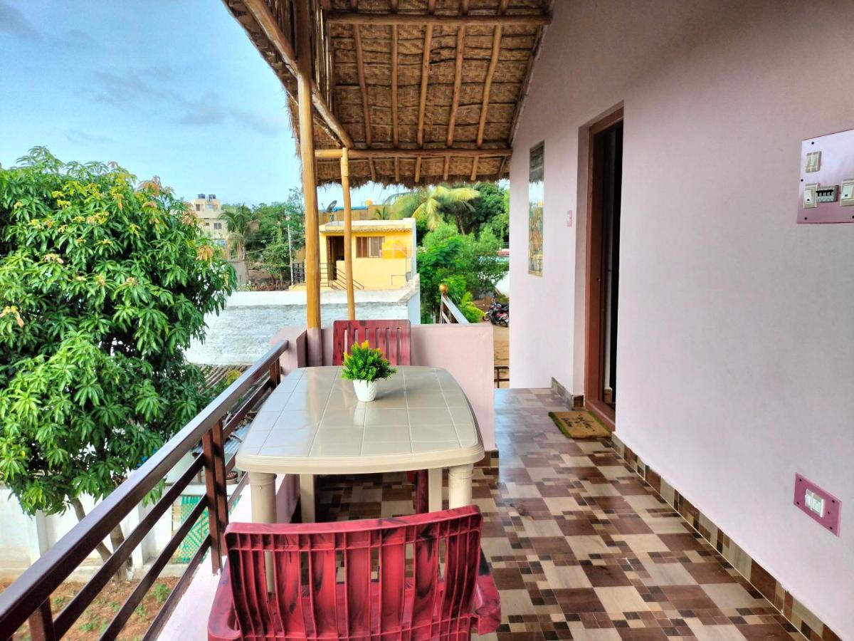 Prajwal Home Stay Хампи Экстерьер фото