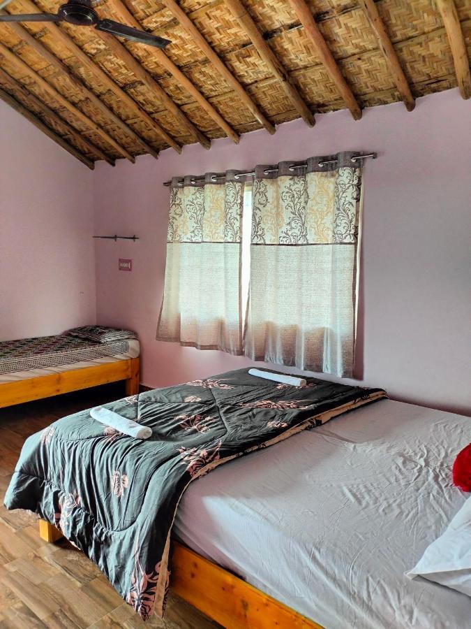 Prajwal Home Stay Хампи Экстерьер фото