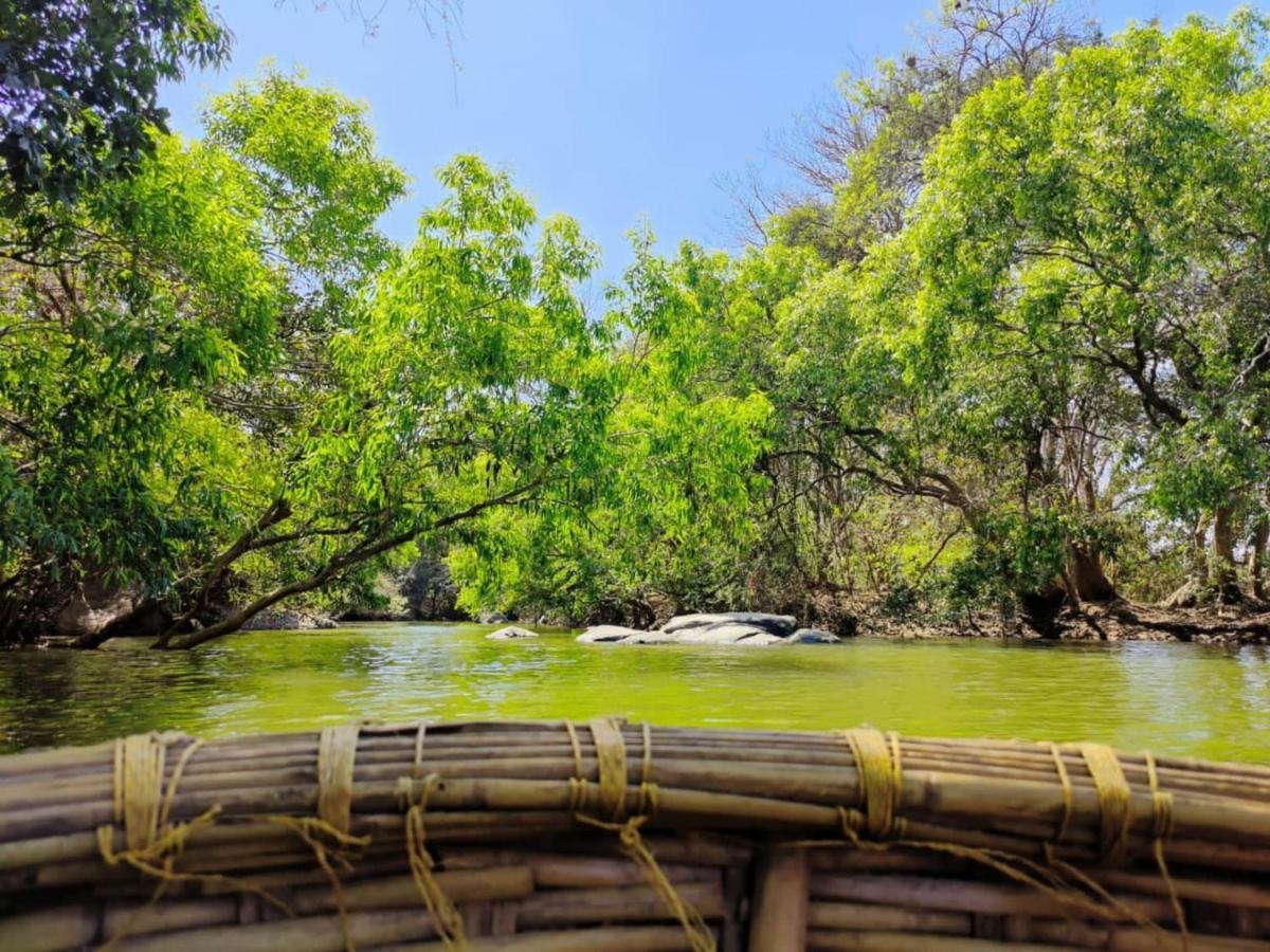 Prajwal Home Stay Хампи Экстерьер фото