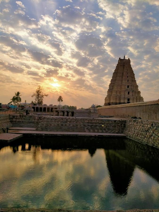 Prajwal Home Stay Хампи Экстерьер фото