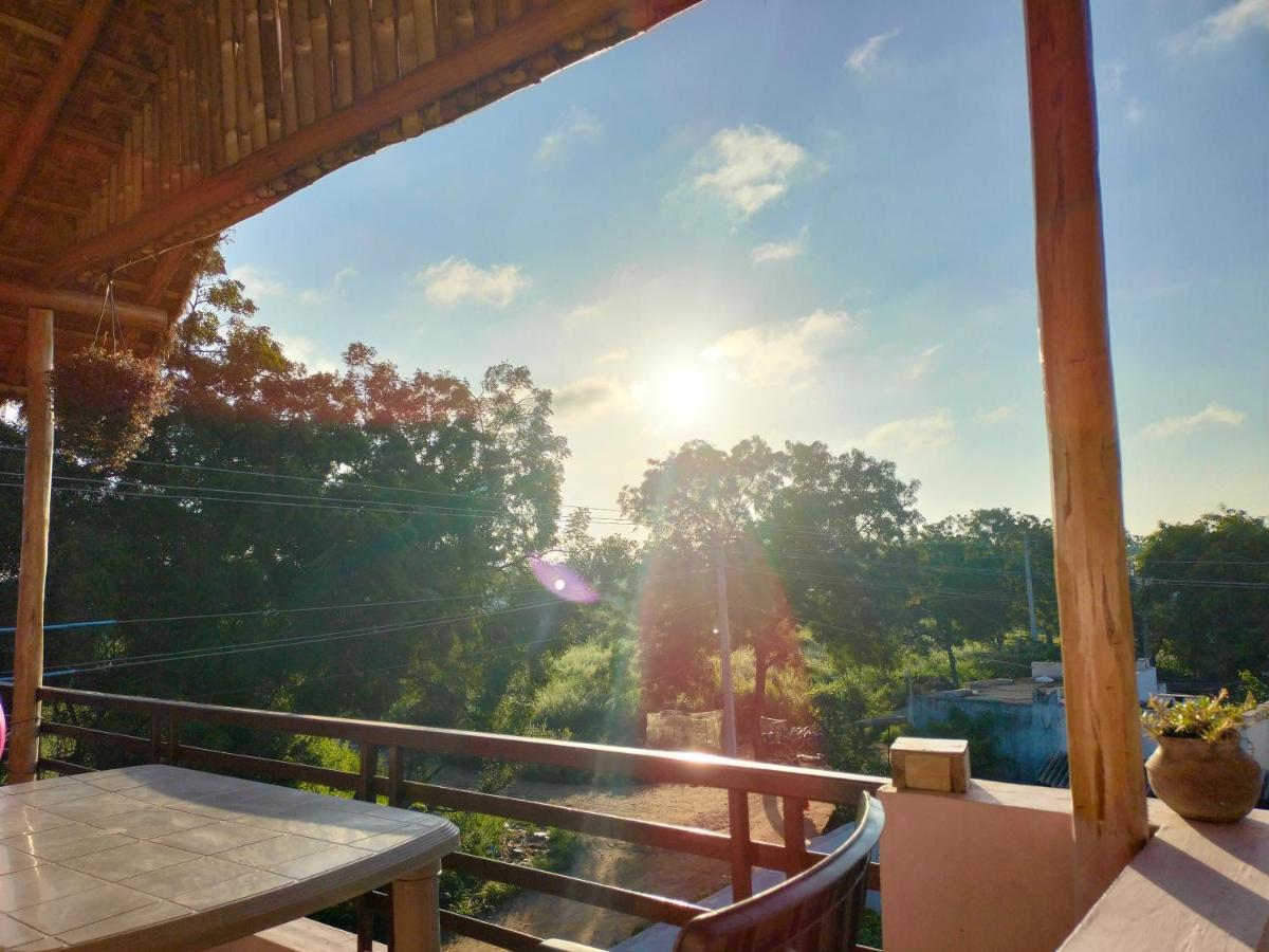 Prajwal Home Stay Хампи Экстерьер фото